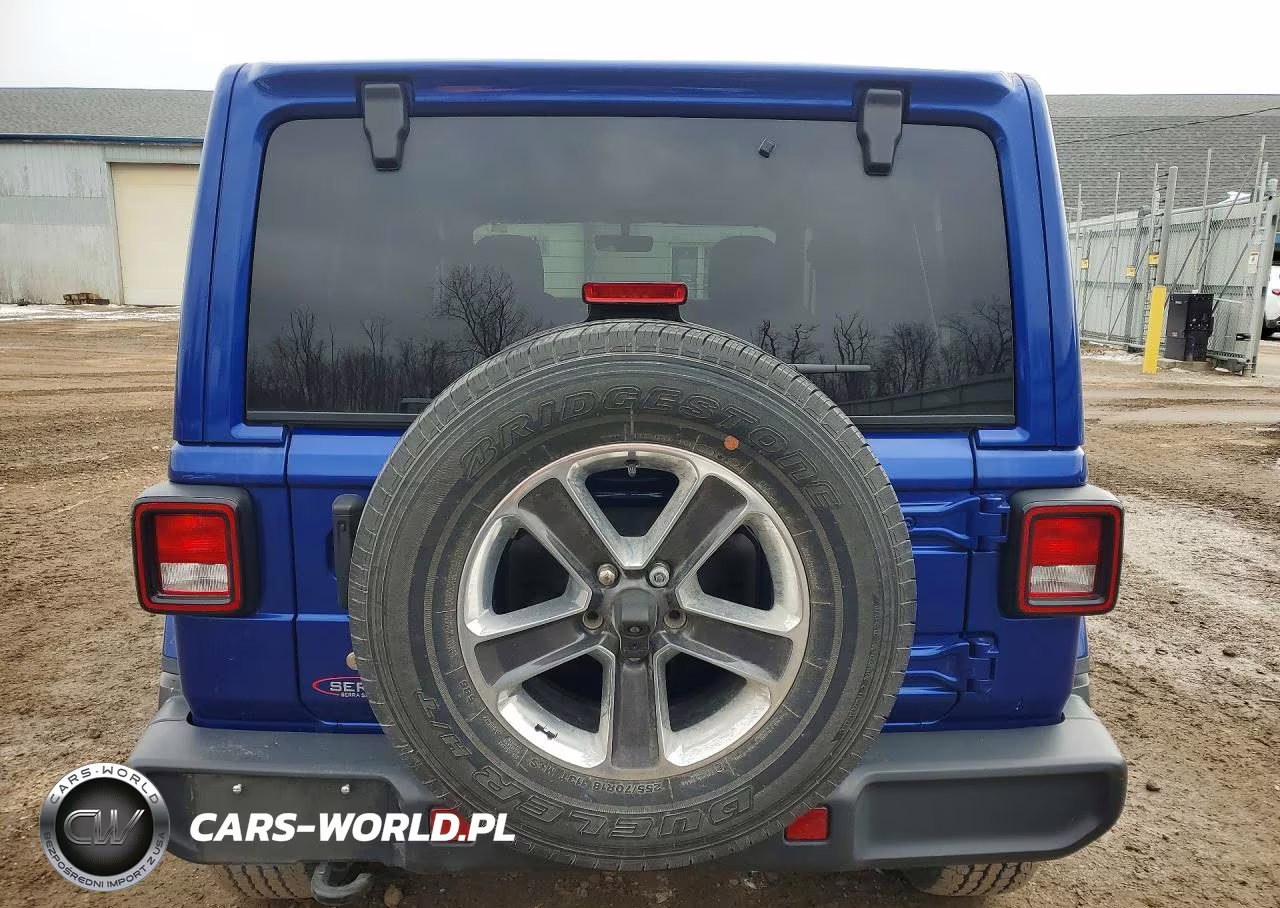 2018 Jeep Wrangler Unlimited Sahara VIN:1C4HJXEG7JW256441 - 6