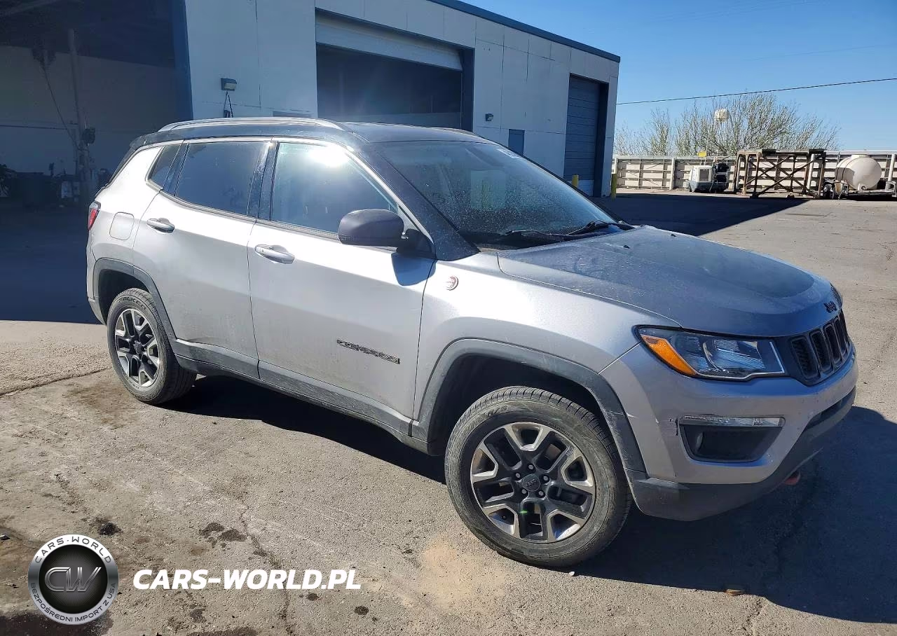 2017 Jeep Compass Trailhawk VIN:3C4NJDDB0HT633554 - 4