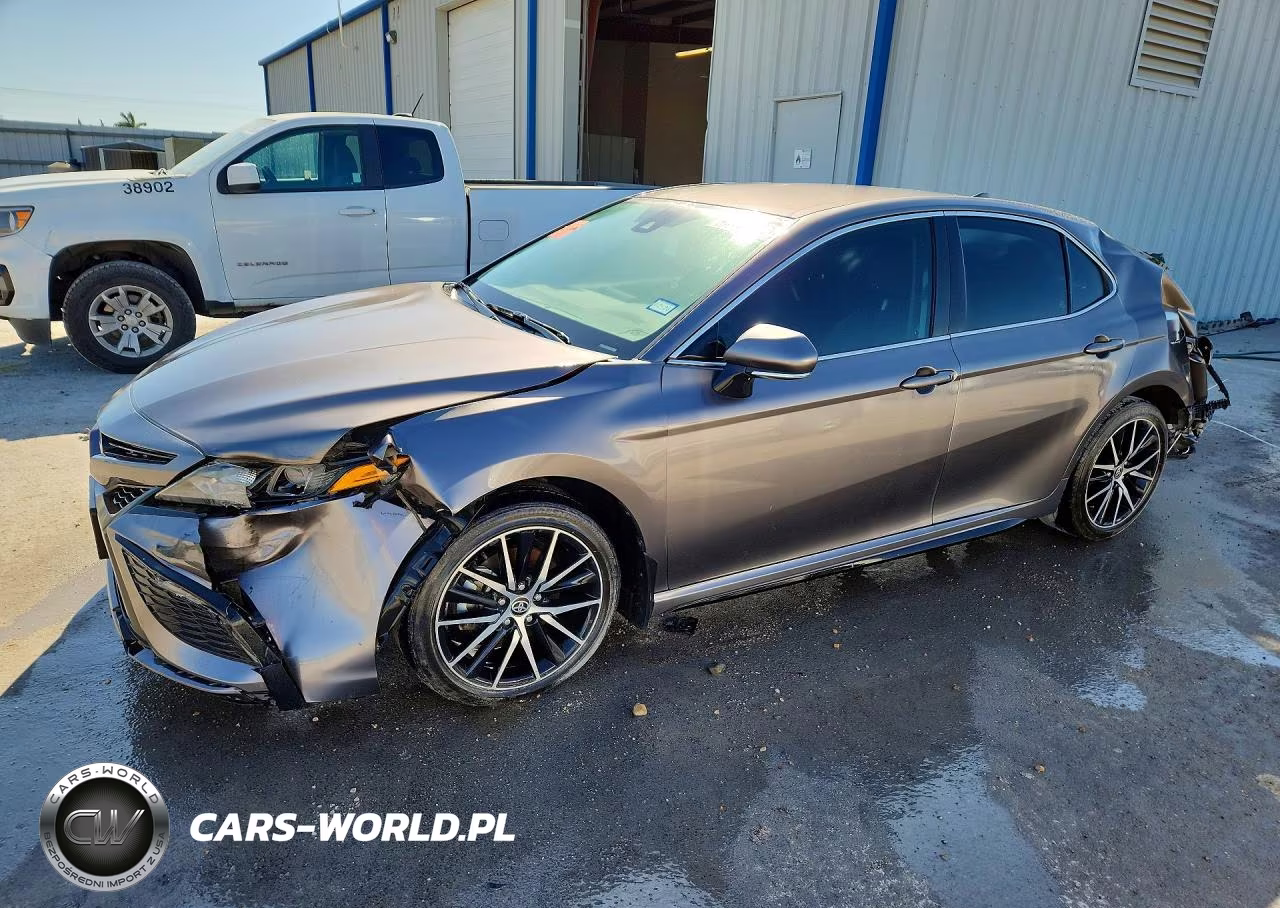 2024 Toyota Camry Se – zdjęcie 1 z 12