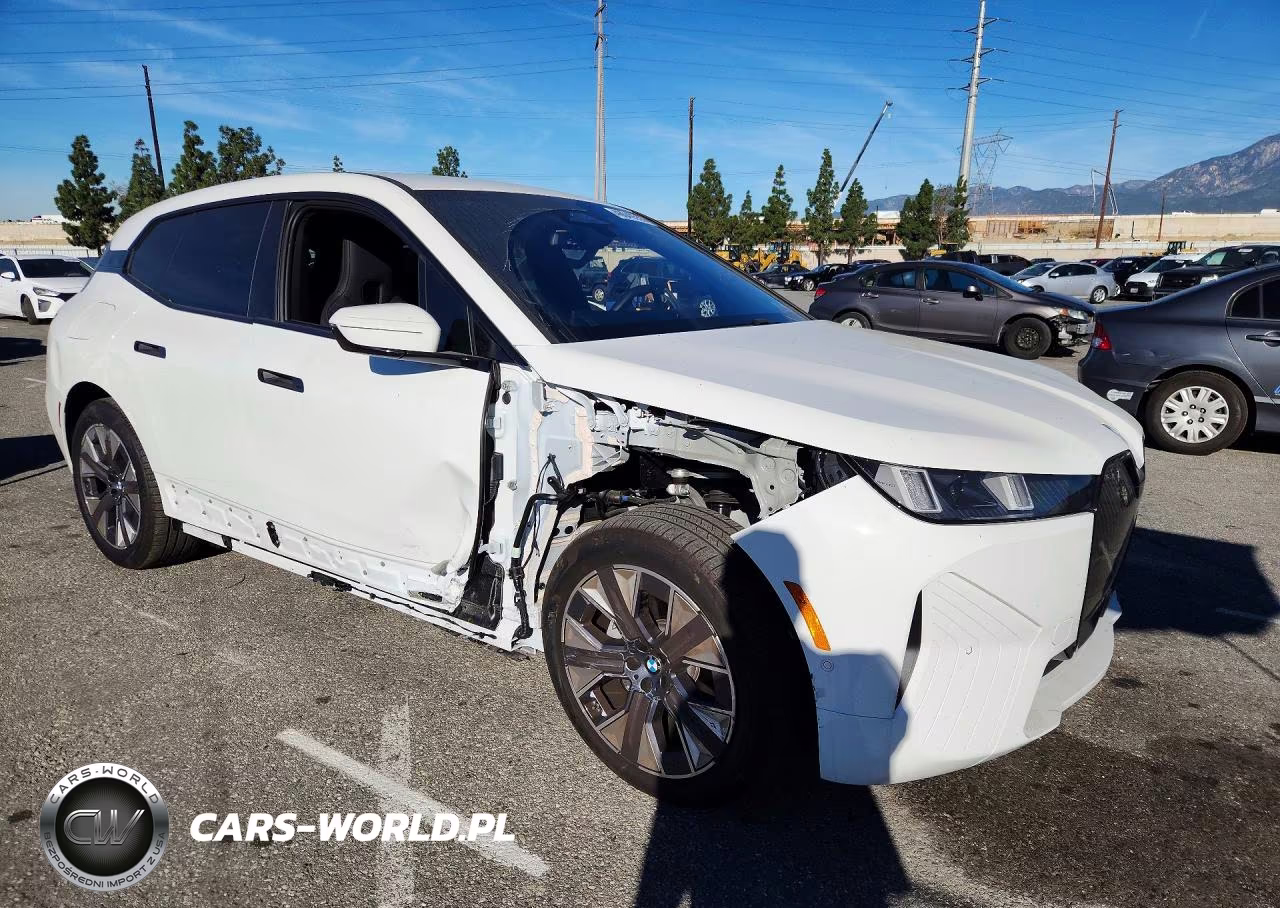 2026 BMW Ix xDrive45 VIN:WB543CF04TCV02588 - 4