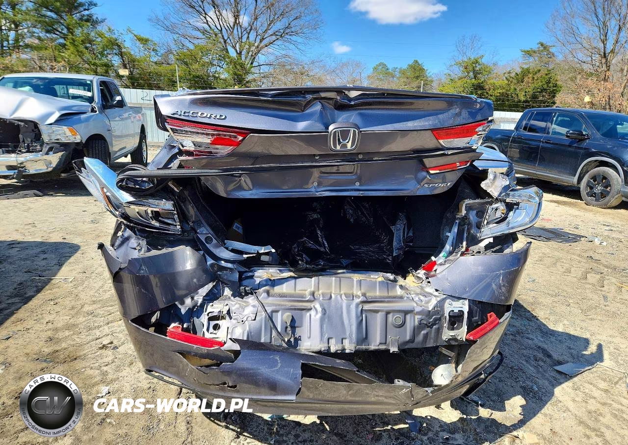 2018 Honda Accord Sport VIN:1HGCV1F35JA060164 - 6