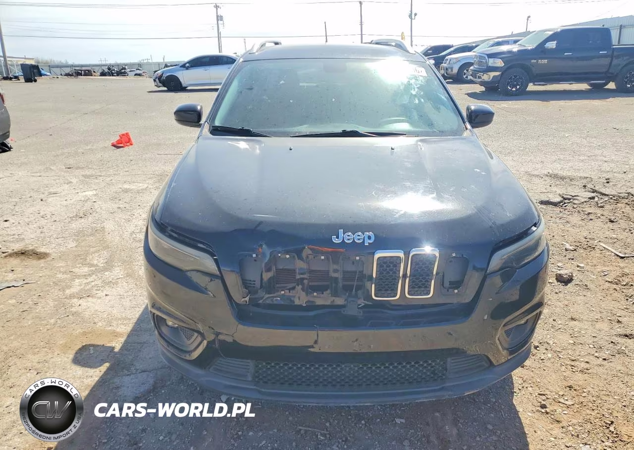 2019 Jeep Cherokee Latitude VIN:1C4PJLCB8KD348747 - 5