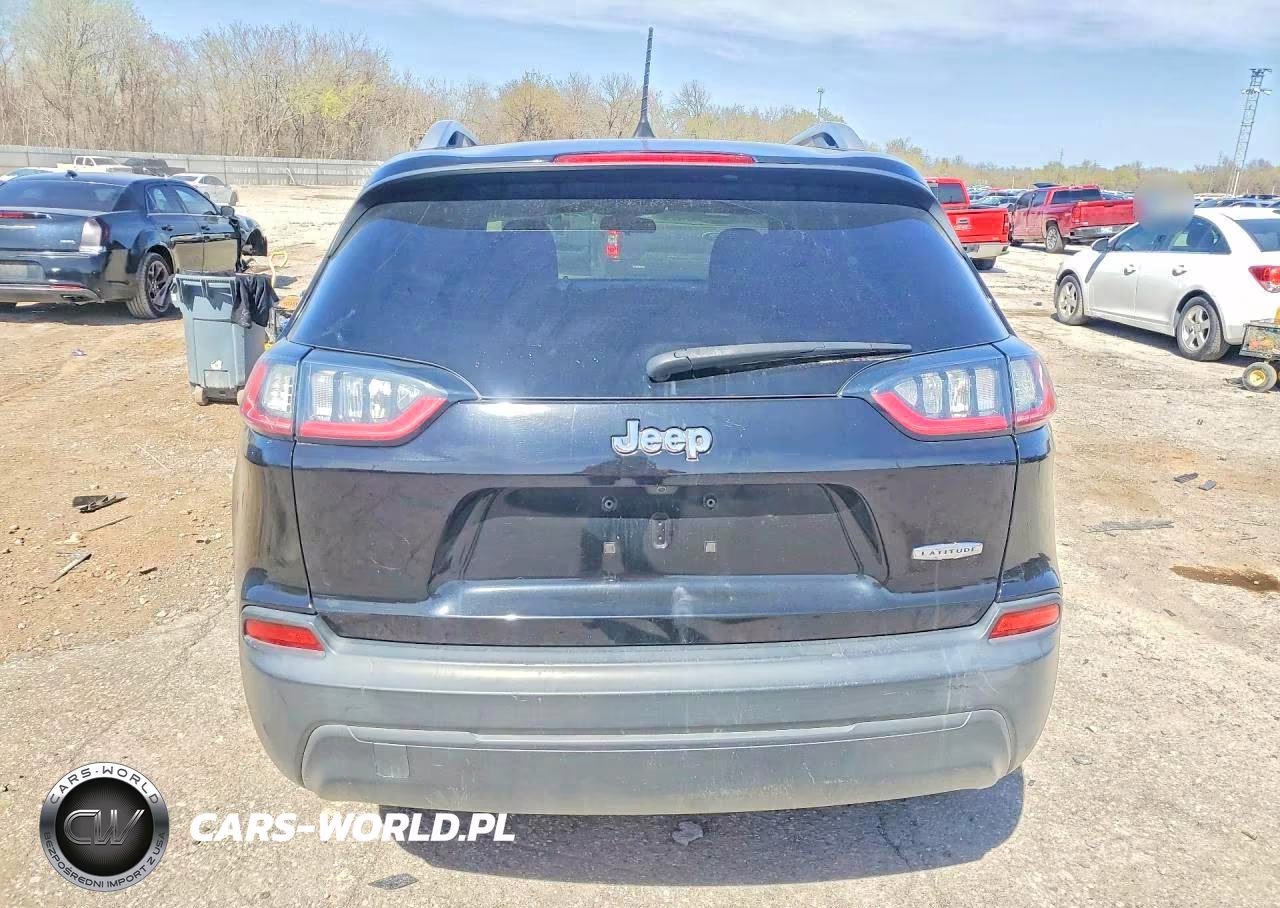2019 Jeep Cherokee Latitude VIN:1C4PJLCB8KD348747 - 6