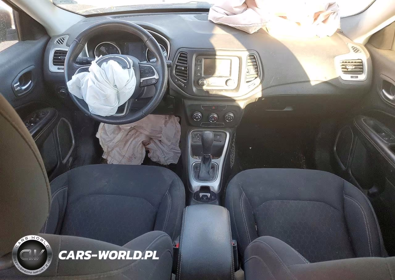 2018 Jeep Compass Sport VIN:3C4NJCABXJT318832 - 8