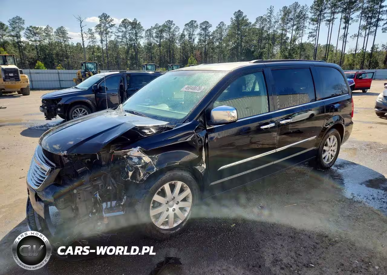 2011 Chrysler Town & Country Touring L