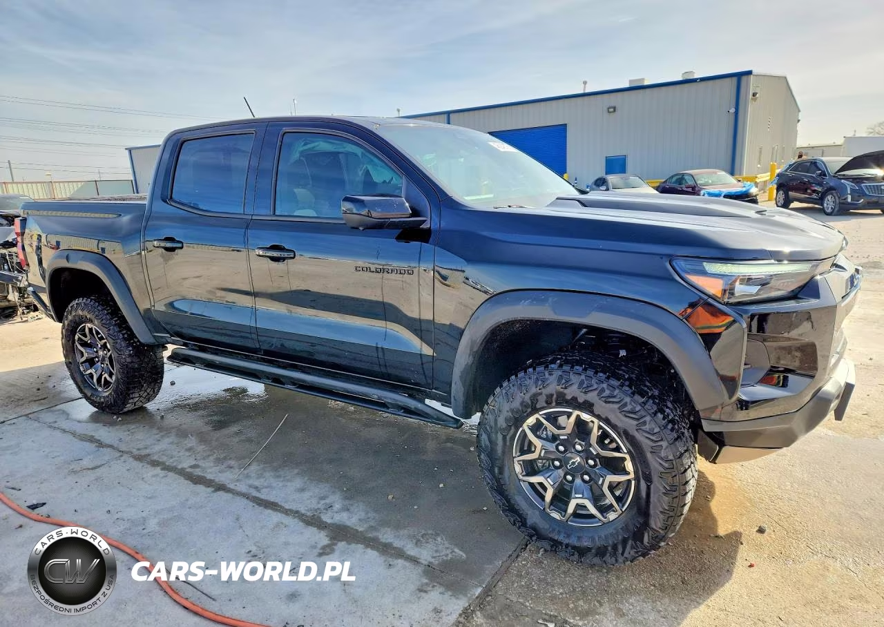 2025 Chevrolet Colorado Zr2 VIN:1GCPTFEKXS1168552 - 4