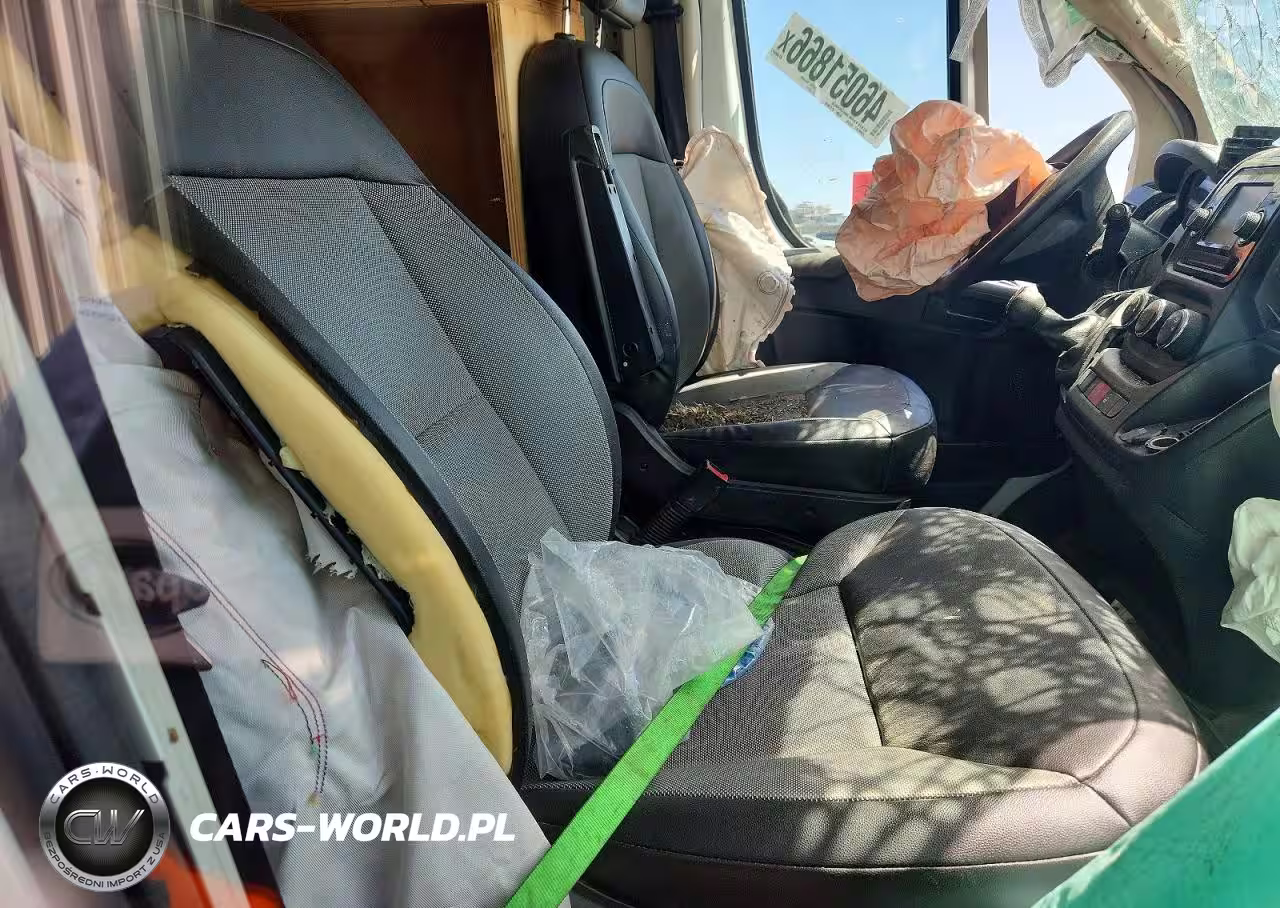 2019 Ram Promaster 1500 Utility - Service Van VIN:3C6TRVAG8KE517771 - 11