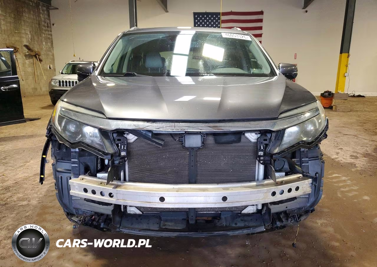 2016 Honda Pilot Touring VIN:5FNYF6H99GB093166 - 5