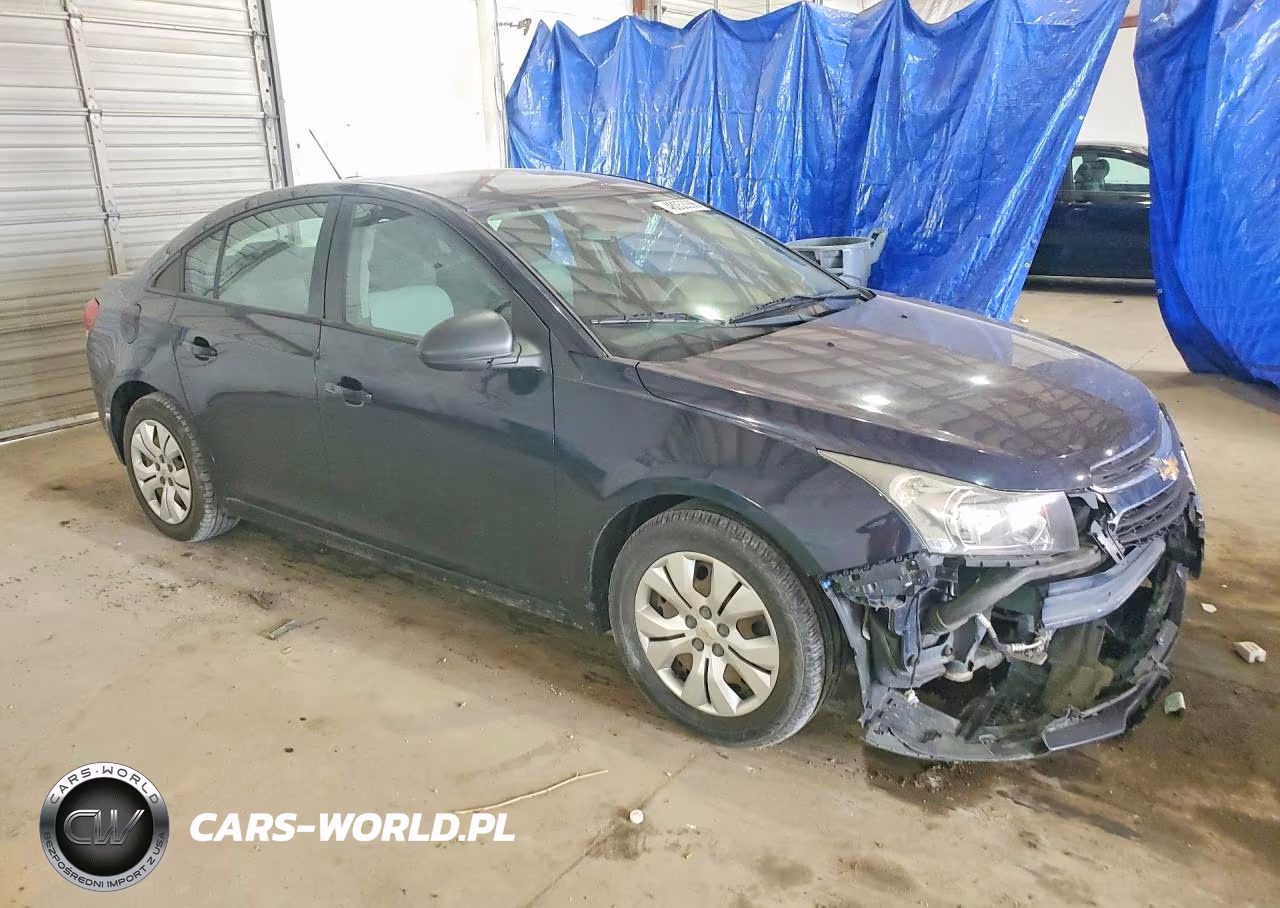 2015 Chevrolet Cruze Ls VIN:1G1PA5SHXF7261527 - 4