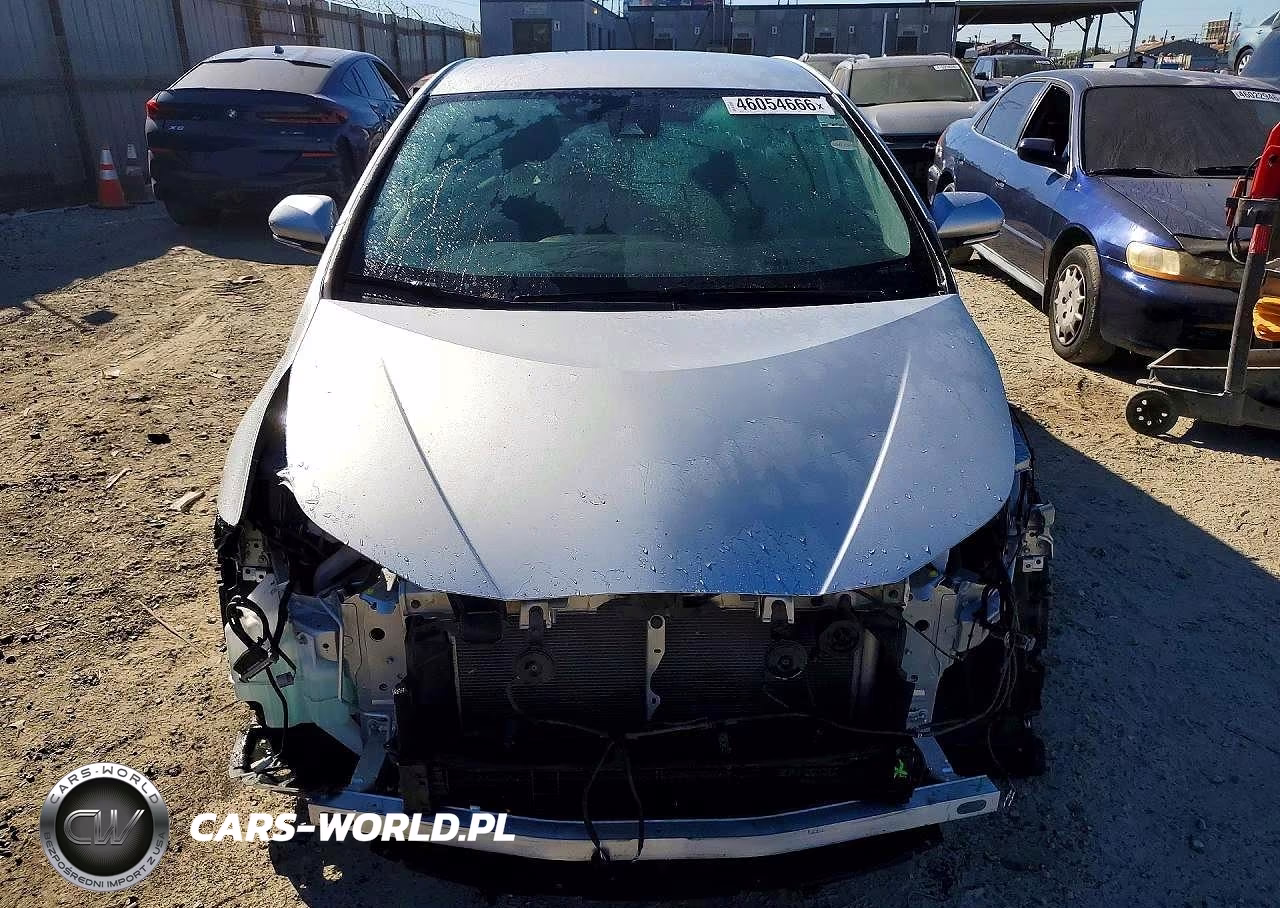 2022 Toyota Prius Limited VIN:JTDKAMFU0N3188645 - 5