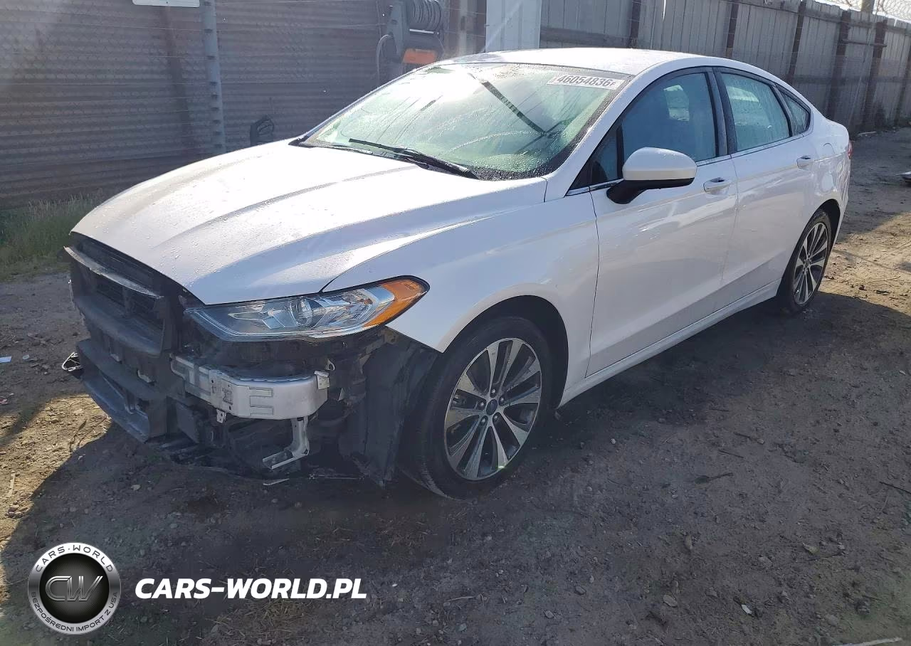2020 Ford Fusion Se – zdjęcie 1 z 13