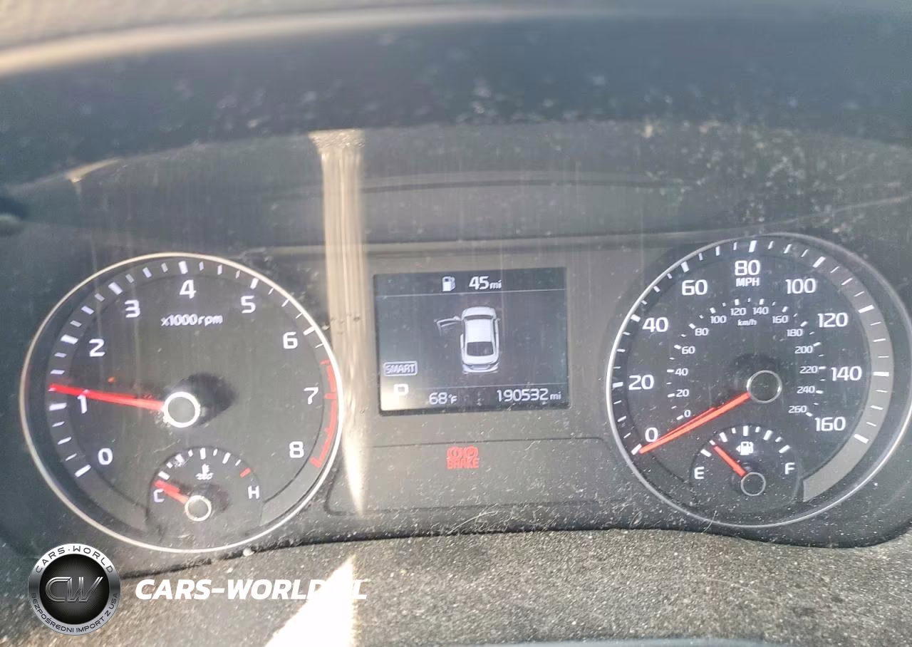 2019 Kia Forte Lxs VIN:3KPF24AD4KE072391 - 9