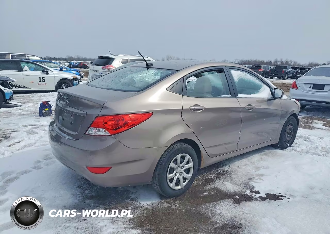 2013 Hyundai Accent Gls VIN:KMHCT4AE9DU347861 - 3