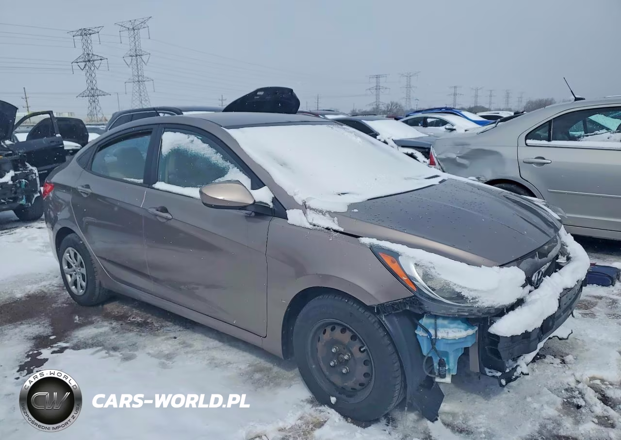 2013 Hyundai Accent Gls VIN:KMHCT4AE9DU347861 - 4