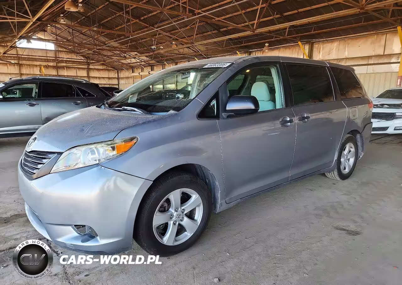 2013 Toyota Sienna L 7-Passenger