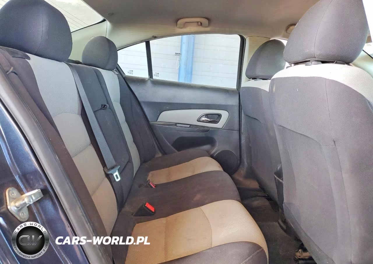 2014 Chevrolet Cruze Ls VIN:1G1PA5SH5E7172091 - 10