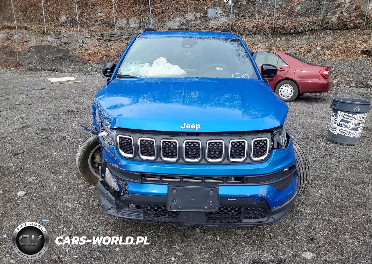 2023 Jeep Compass Latitude VIN:3C4NJDBN3PT518085 - 5