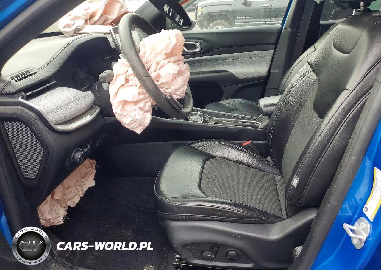 2023 Jeep Compass Latitude VIN:3C4NJDBN3PT518085 - 7