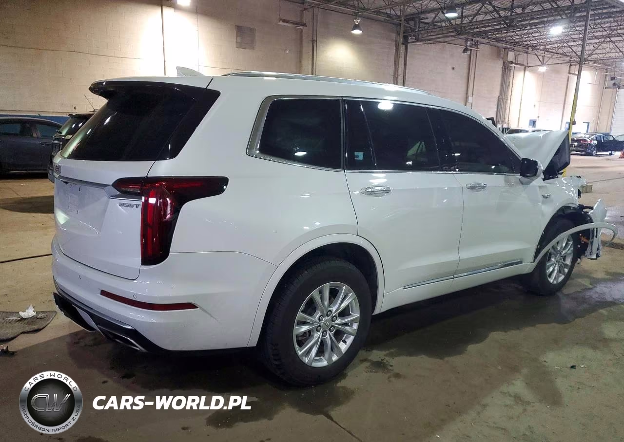 2024 Cadillac Xt6 Luxury VIN:1GYKPAR4XRZ729870 - 3