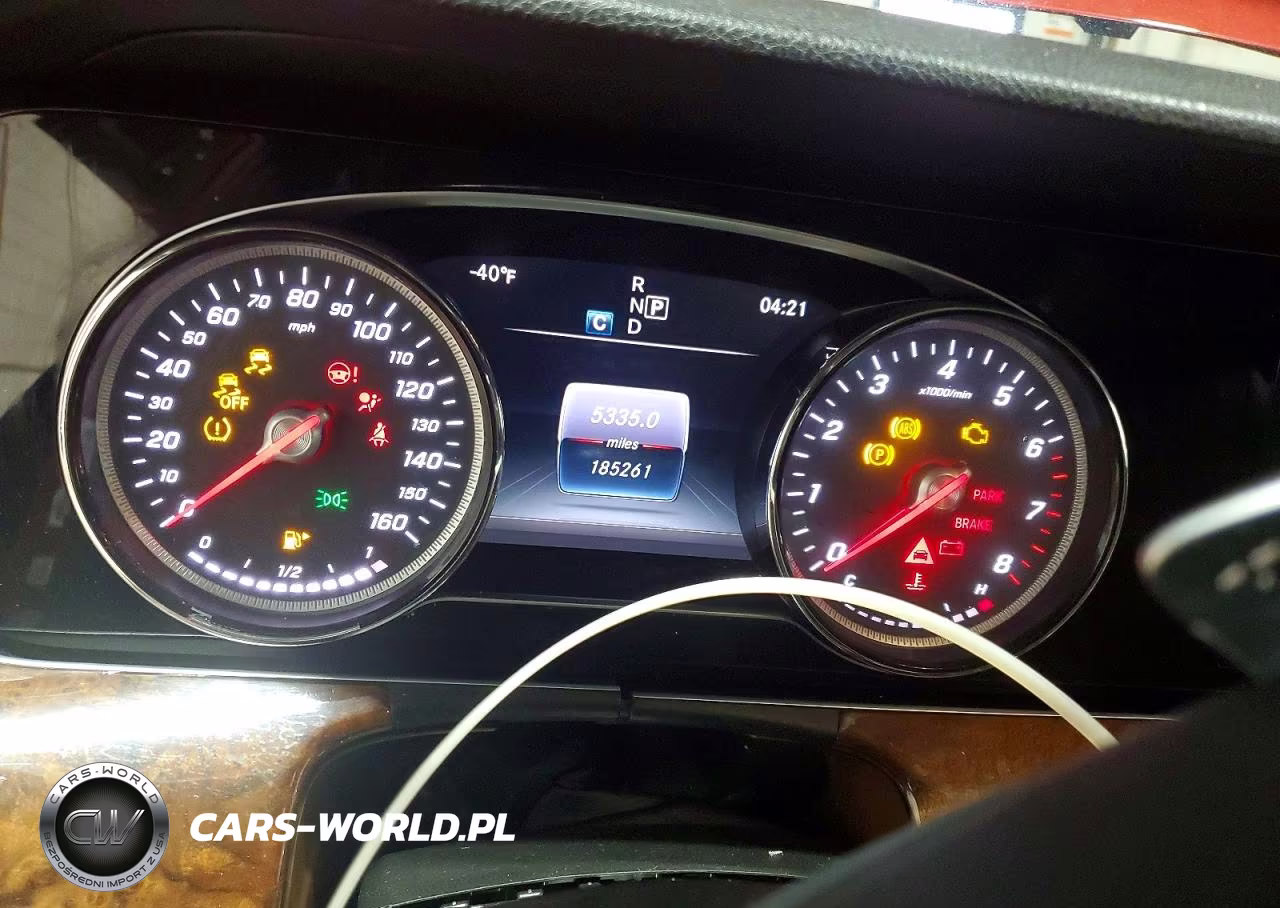 2017 Mercedes-Benz E 300 4Matic VIN:WDDZF4KB5HA101915 - 9