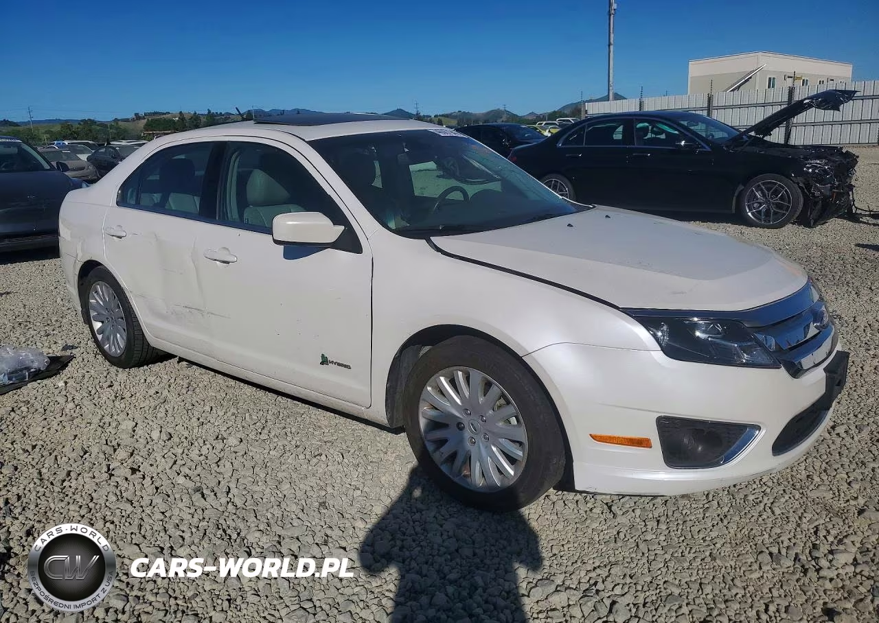 2012 Ford Fusion Hybrid VIN:3FADP0L35CR206234 - 4