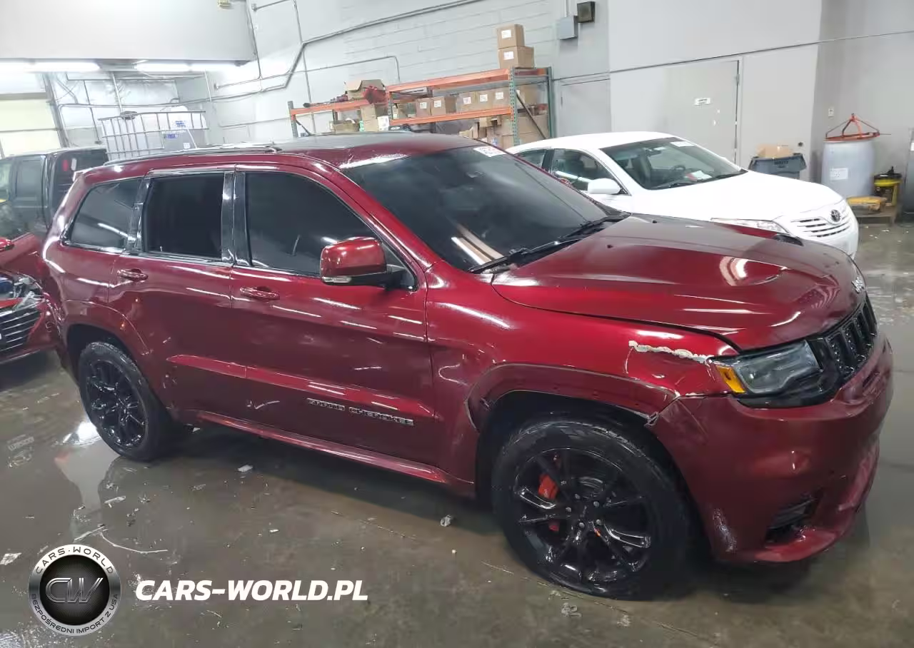 2017 Jeep Grand Cherokee Srt-8 VIN:1C4RJFDJ1HC818924 - 4