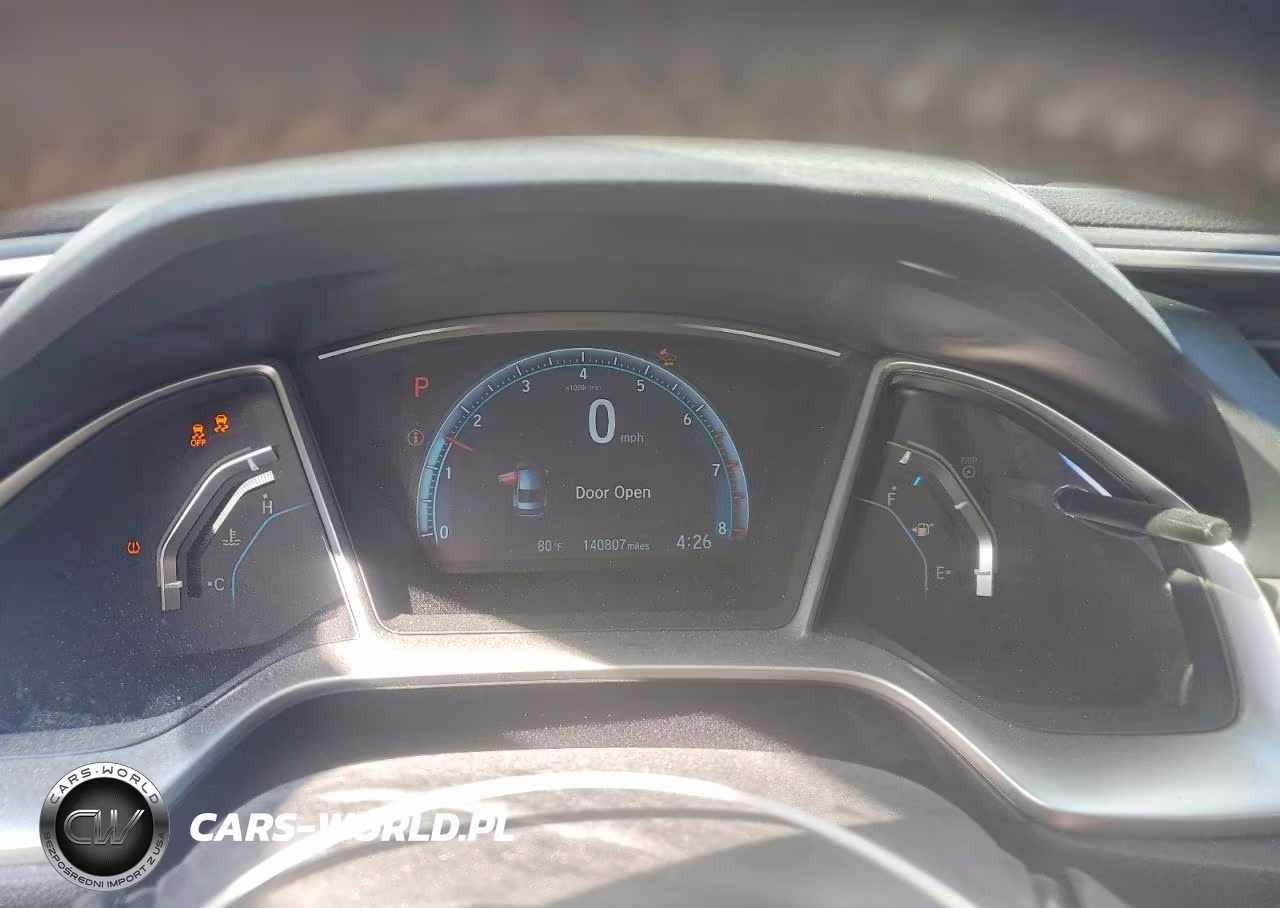 2016 Honda Civic Touring VIN:19XFC1F99GE021766 - 9