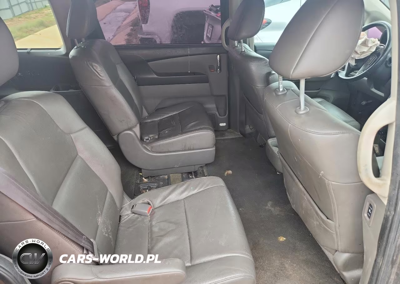 2015 Honda Odyssey Touring VIN:5FNRL5H96FB103559 - 11