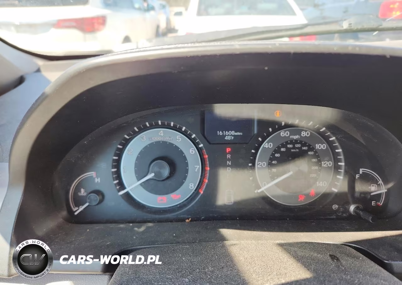 2015 Honda Odyssey Touring VIN:5FNRL5H96FB103559 - 9