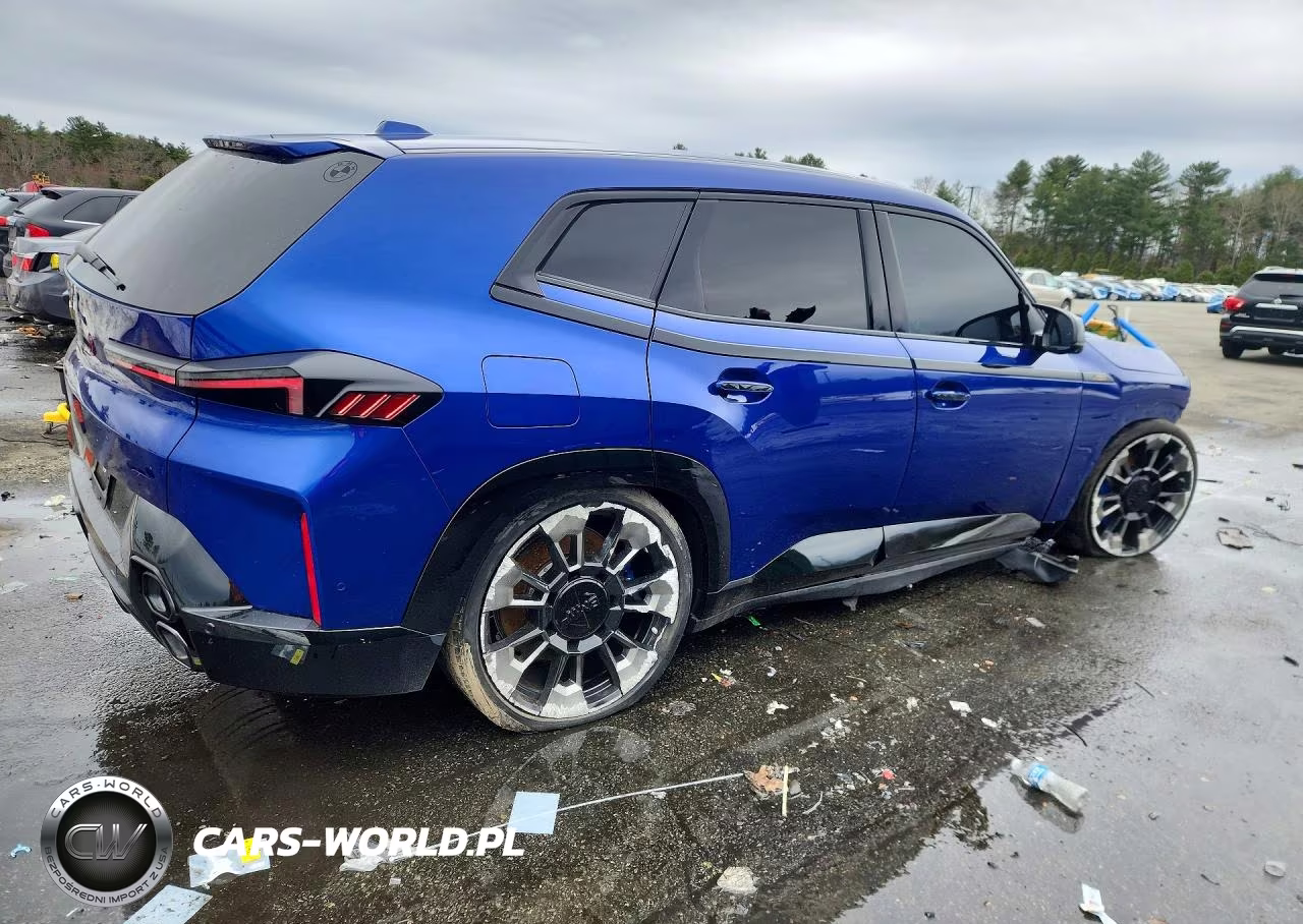 2023 BMW Xm VIN:5YM23CS01P9S04351 - 3