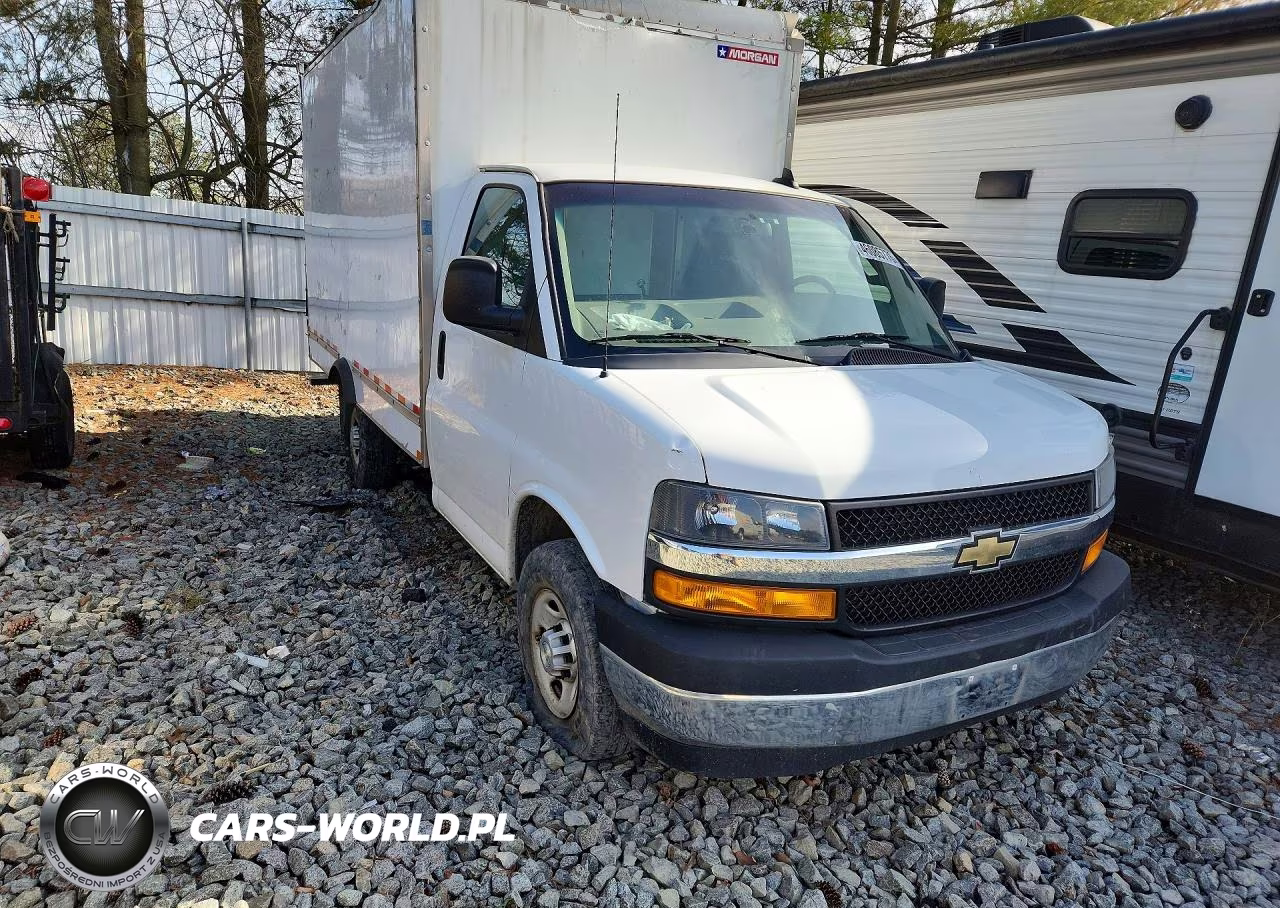 2021 Chevrolet Express G3500 Box Truck VIN:1GB0GRFP3M1193625 - 4