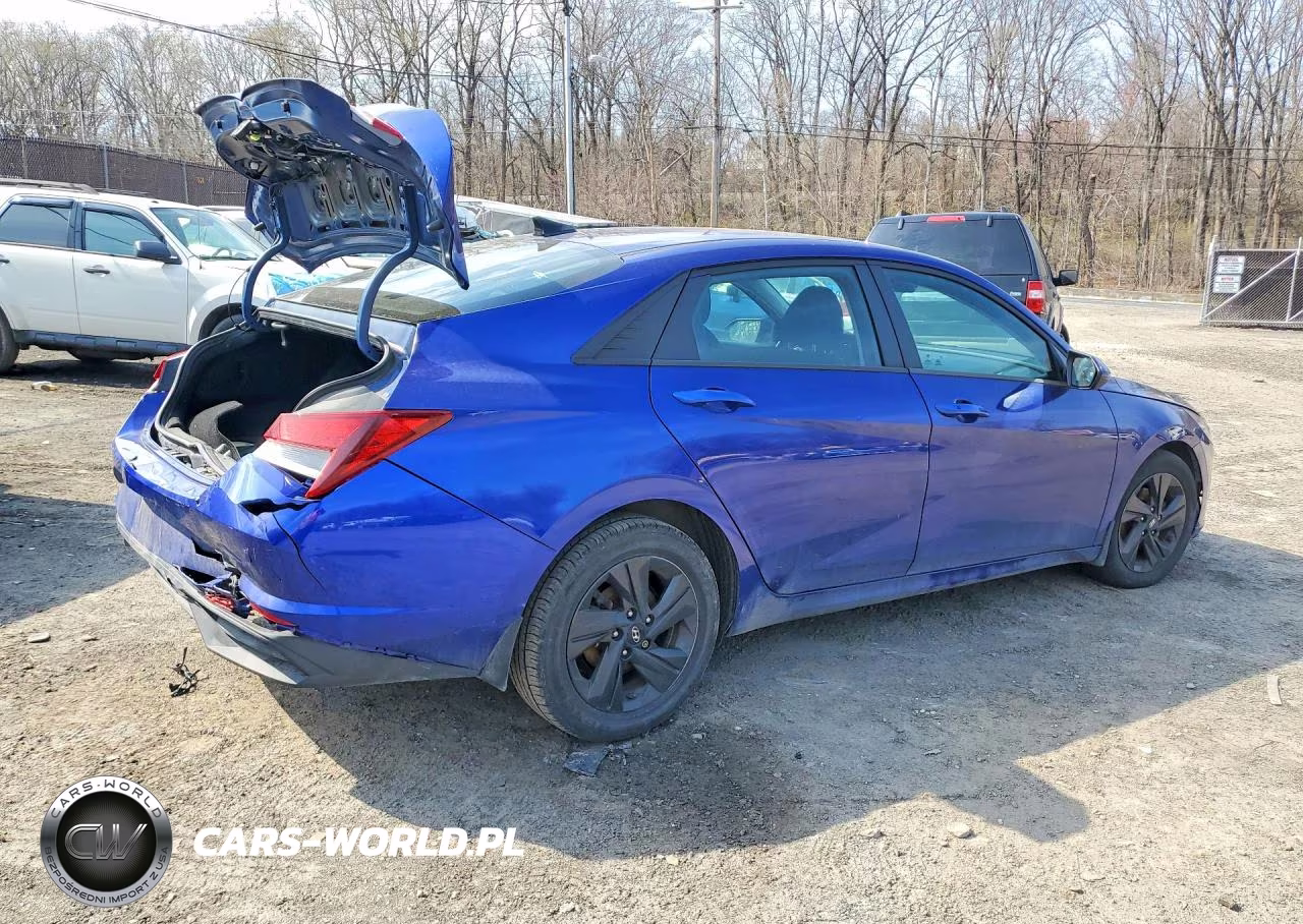 2022 Hyundai Elantra Sel VIN:5NPLS4AG7NH056635 - 3