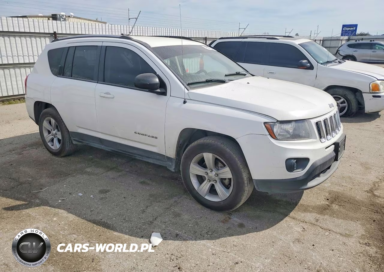 2017 Jeep Compass Sport VIN:1C4NJCBA4HD147260 - 4