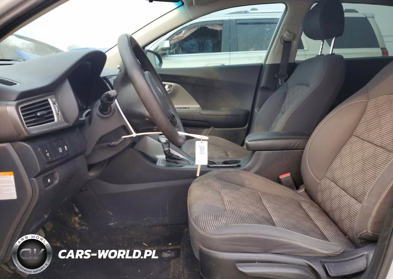 2018 Kia Niro Fe VIN:KNDCB3LC0J5210083 - 7