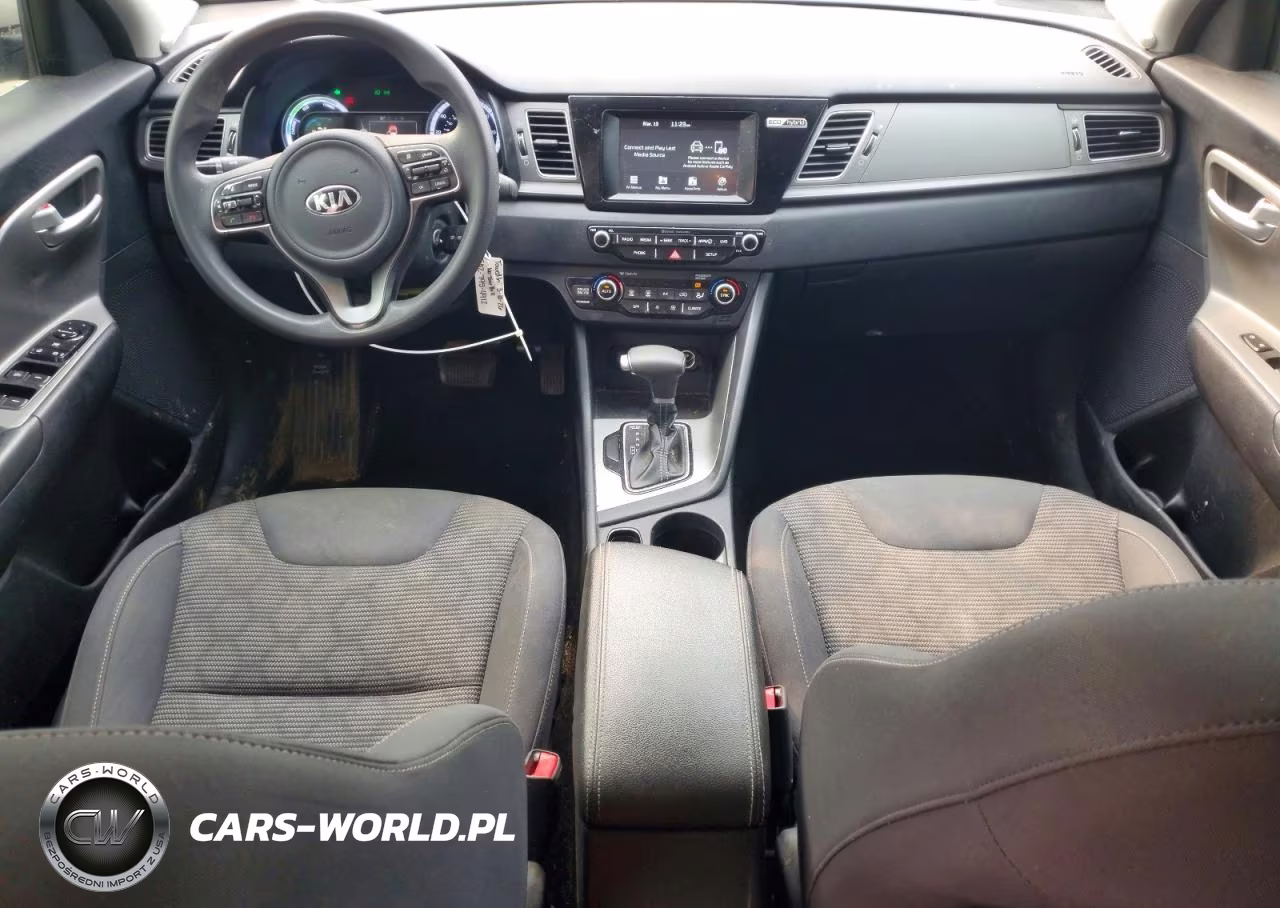 2018 Kia Niro Fe VIN:KNDCB3LC0J5210083 - 8