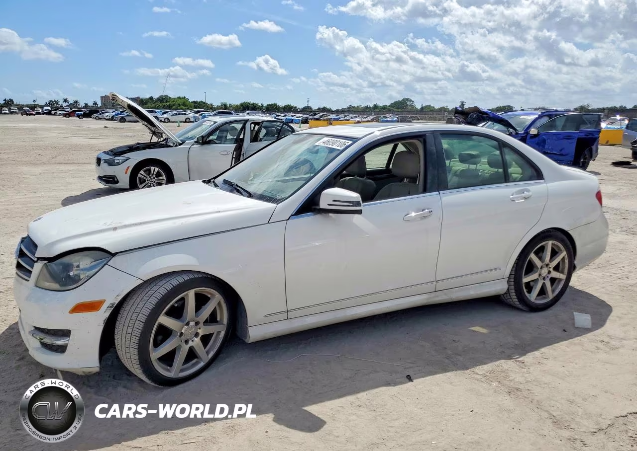 2014 Mercedes-Benz C 250 – zdjęcie 1 z 12