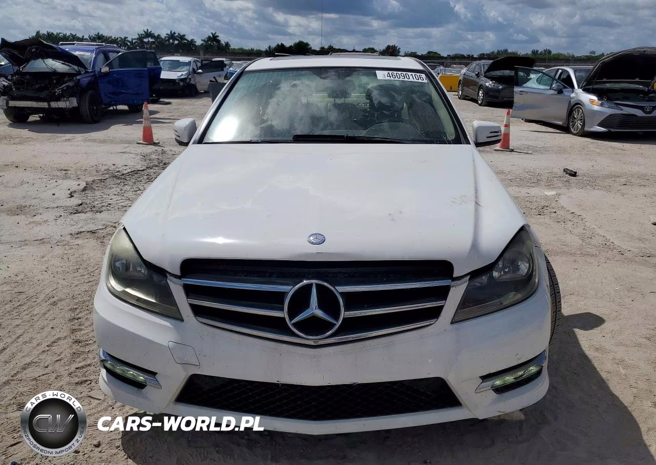 2014 Mercedes-Benz C 250 VIN:WDDGF4HB7EA963561 - 5