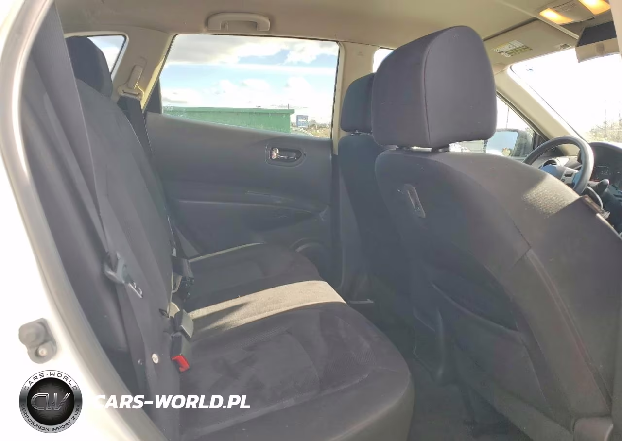 2015 Nissan Rogue Select S VIN:JN8AS5MT7FW156160 - 11