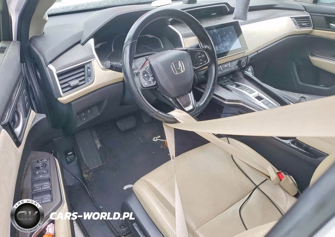 2018 Honda Clarity Touring VIN:JHMZC5F34JC003706 - 8