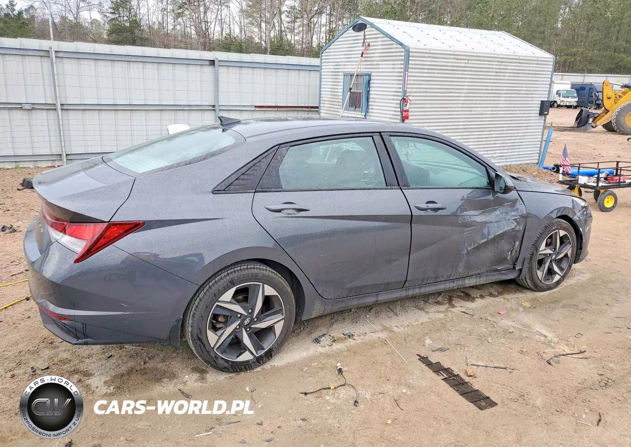 2023 Hyundai Elantra Sel VIN:KMHLS4AG3PU581597 - 3