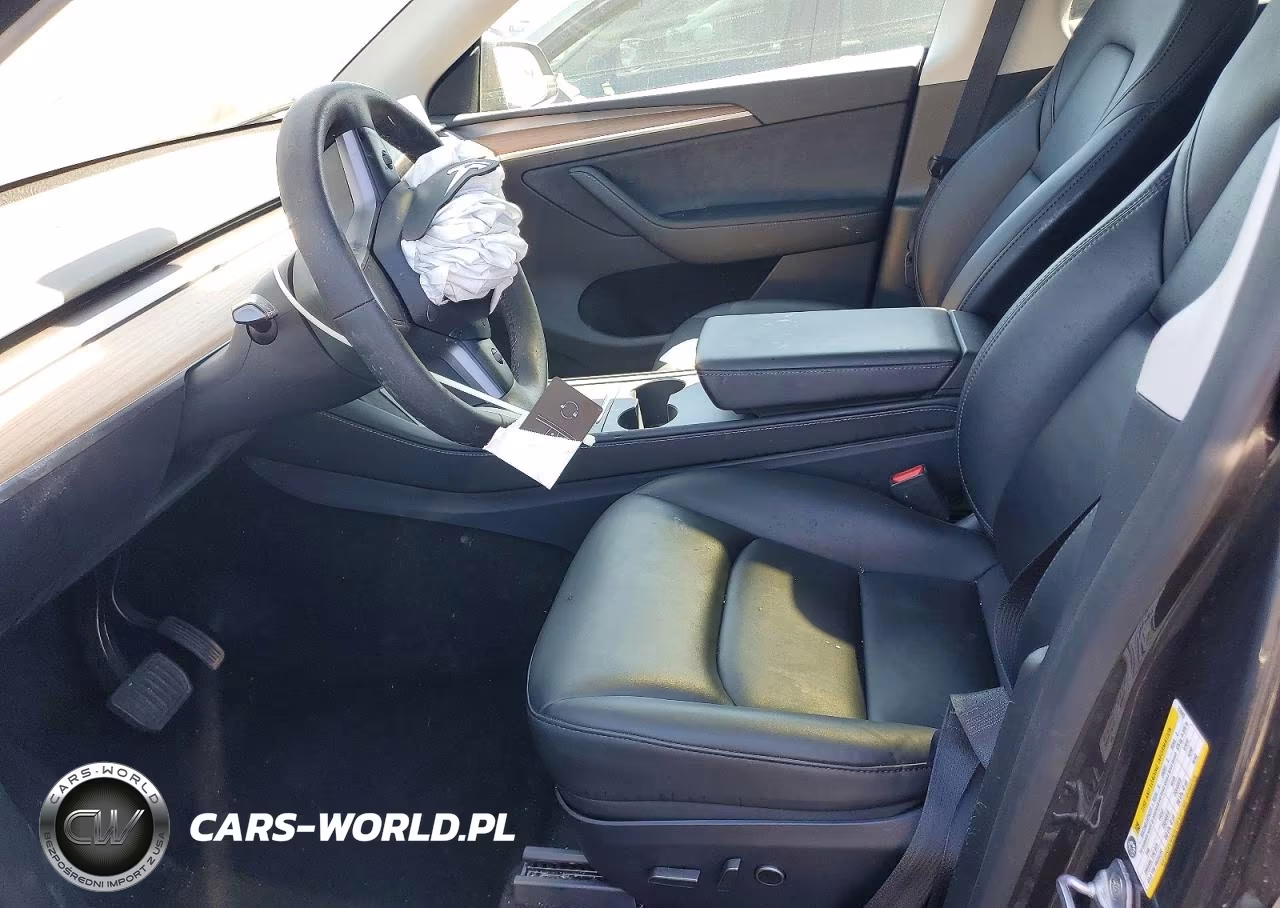 2025 Tesla Model Y VIN:7SAYGDED4SF255503 - 7