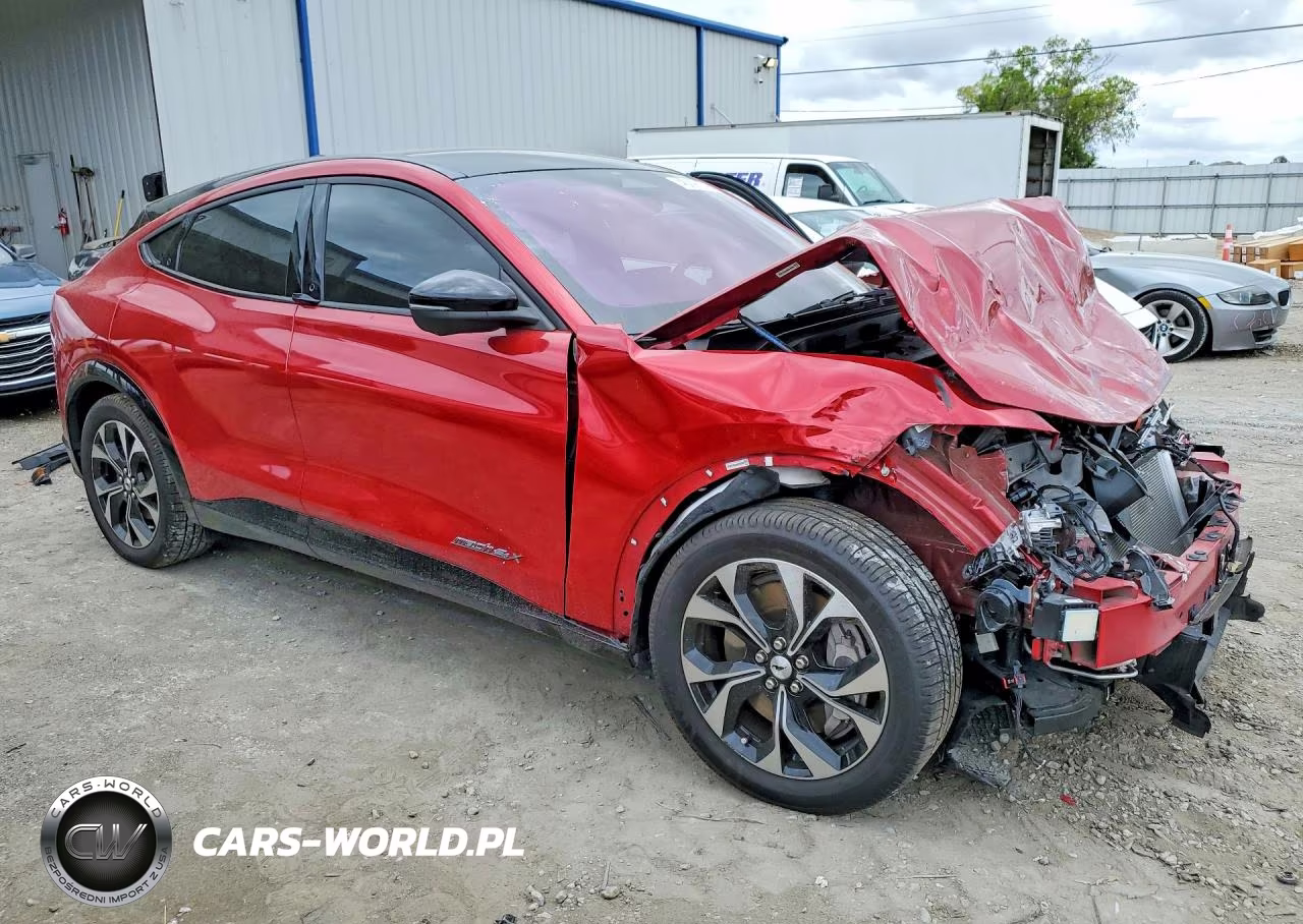 2022 Ford Mustang Mach-E Premium VIN:3FMTK3SU4NMA49338 - 4