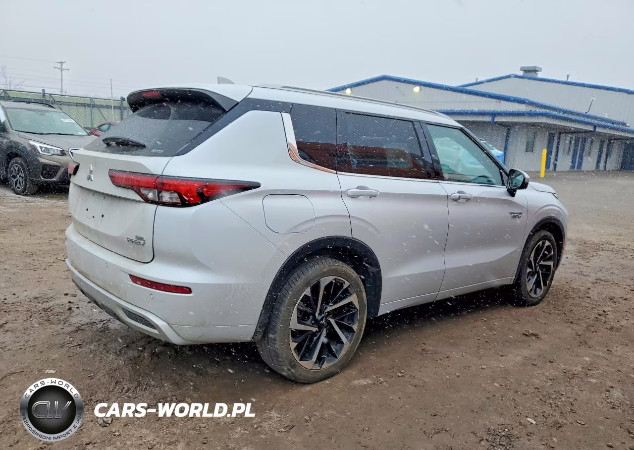2023 Mitsubishi Outlander Sel VIN:JA4T5VA98PZ058625 - 3