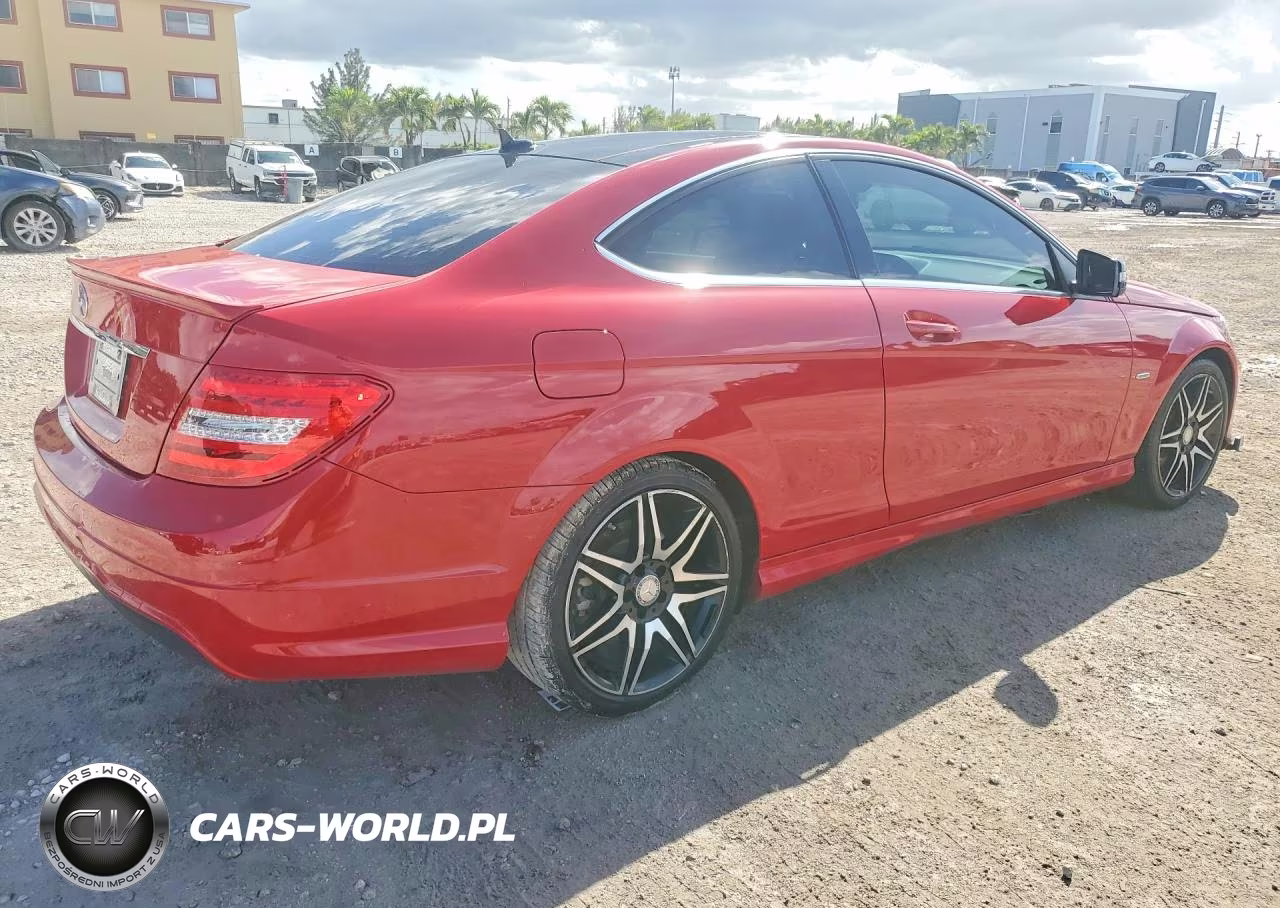 2014 Mercedes-Benz C 250 VIN:WDDGJ4HB9EG265805 - 3