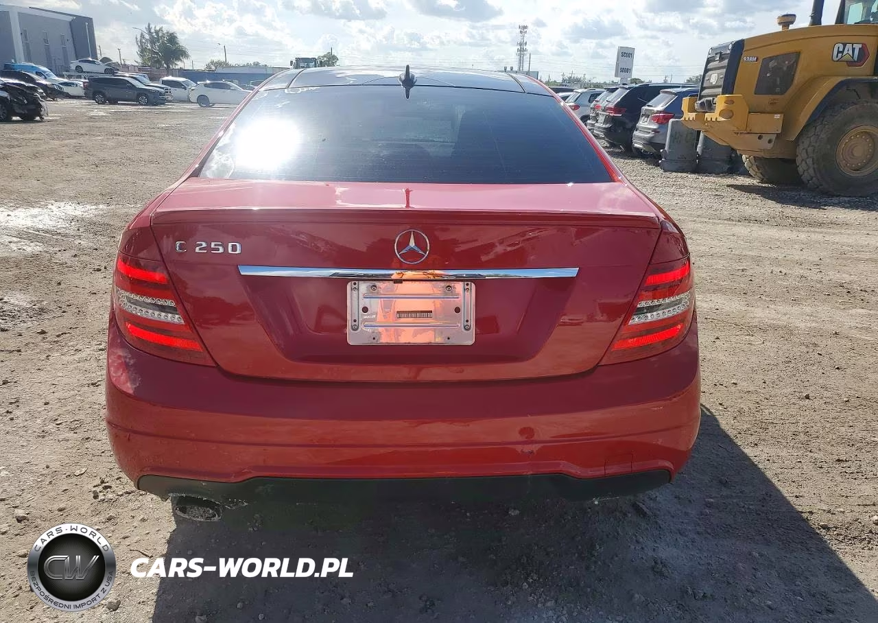 2014 Mercedes-Benz C 250 VIN:WDDGJ4HB9EG265805 - 6