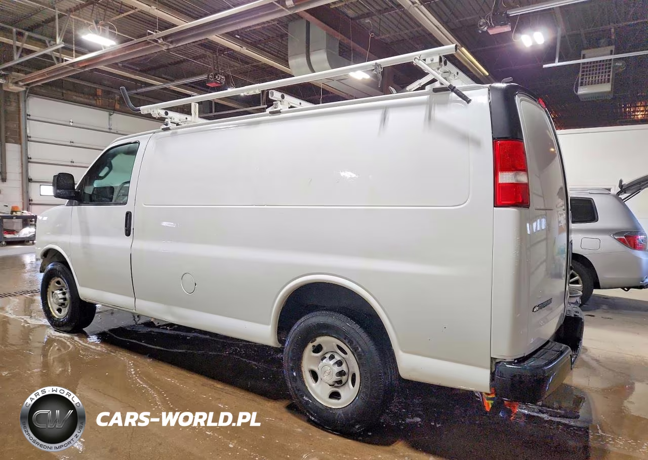 2018 Chevrolet Express 2500 Cargo Utility - Service Van VIN:1GCWGAFG4J1338884 - 2