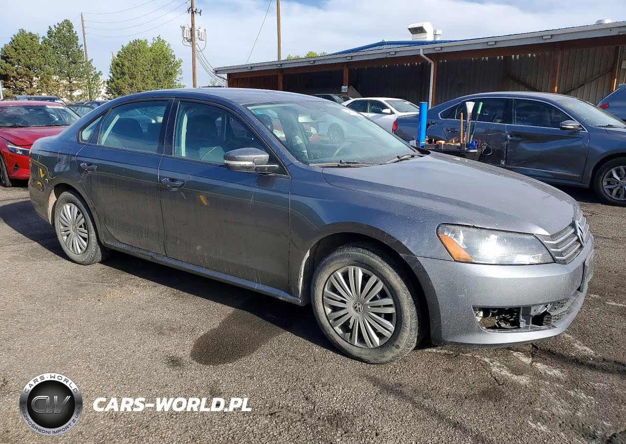 2015 Volkswagen Passat S VIN:1VWAS7A39FC074599 - 4