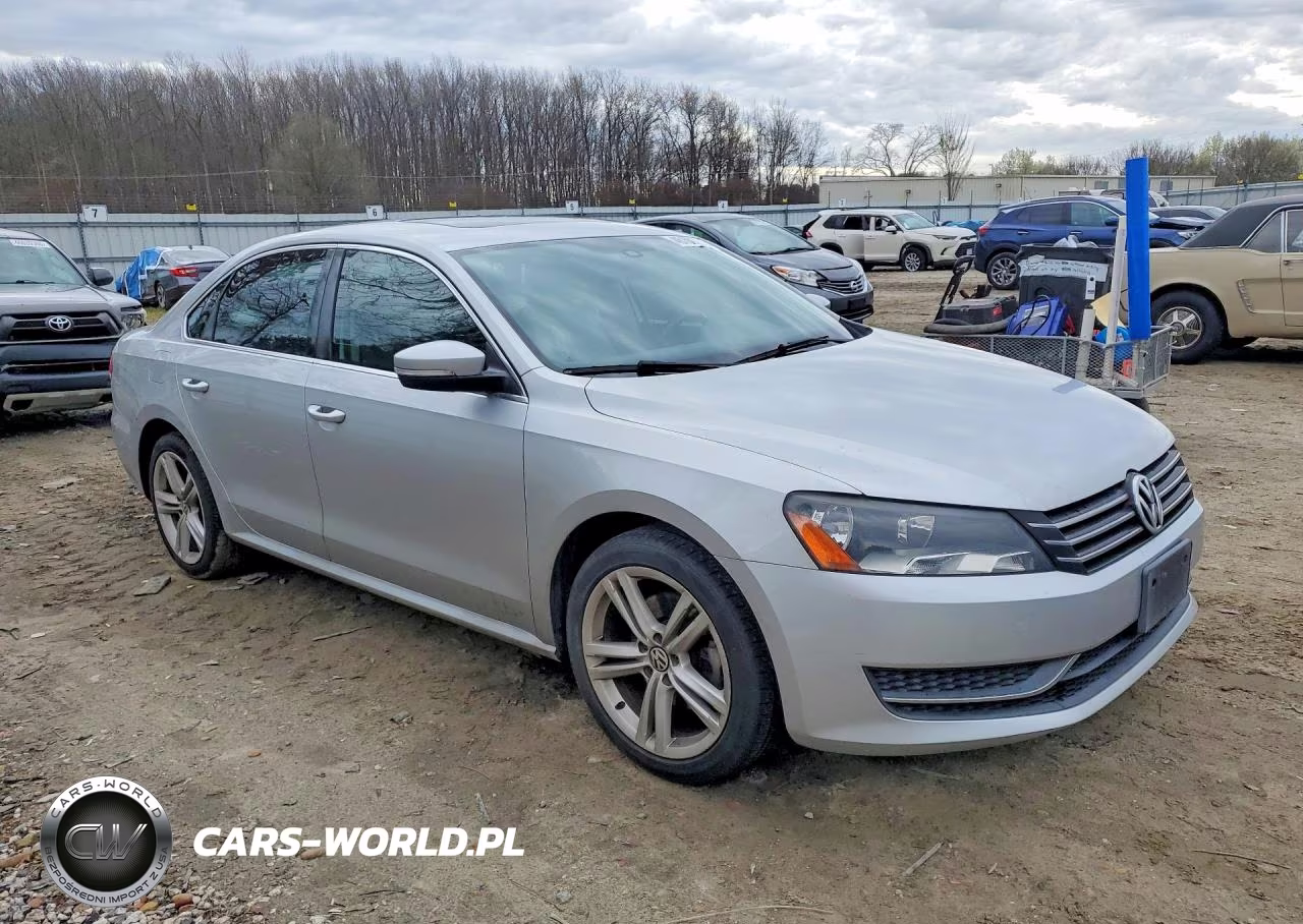 2014 Volkswagen Passat Se VIN:1VWBT7A38EC119600 - 4