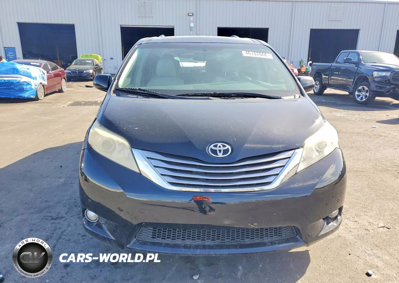 2017 Toyota Sienna Xle 8-Passenger VIN:5TDYZ3DC9HS877853 - 5