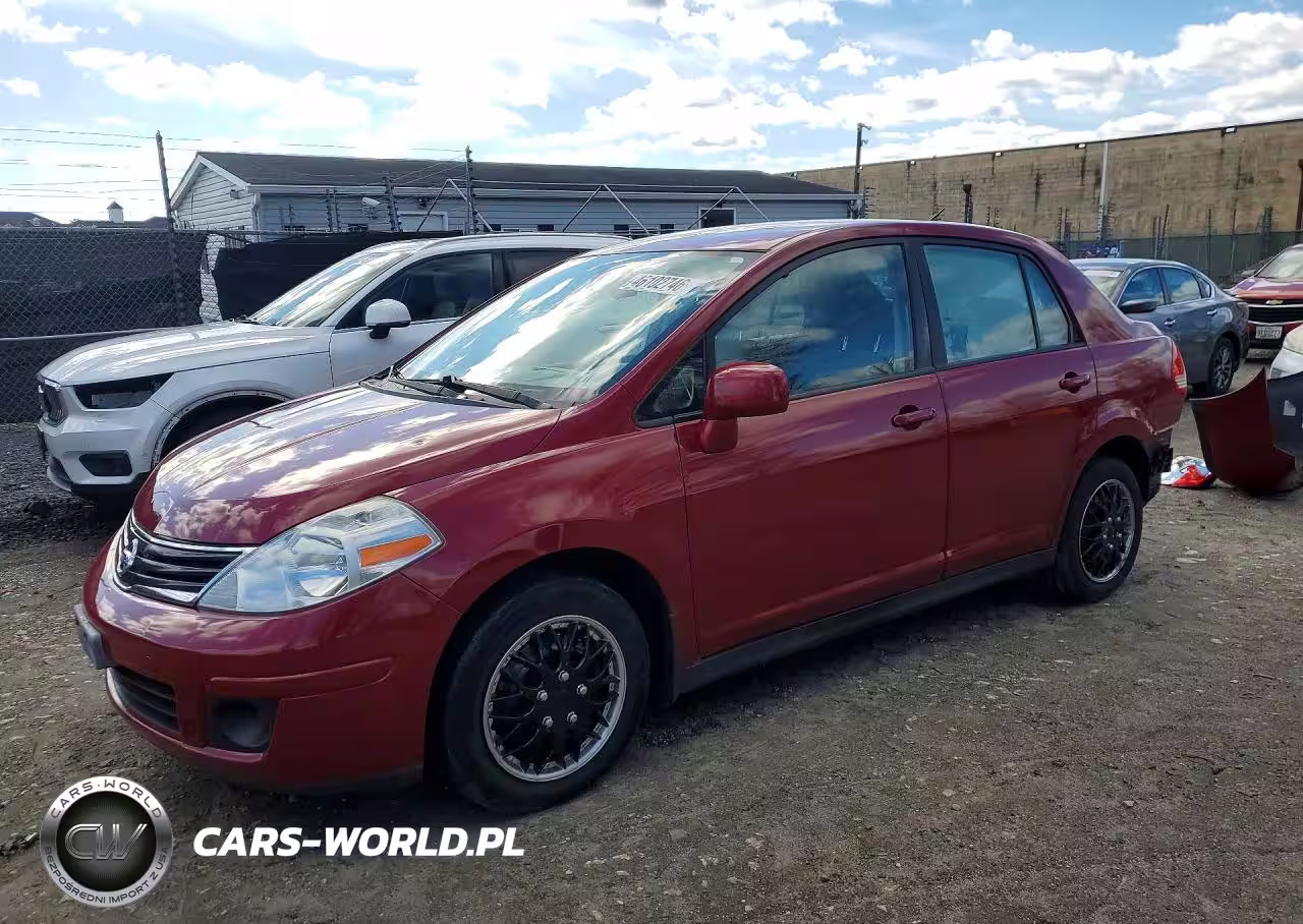 2010 Nissan Versa 1.8 S
